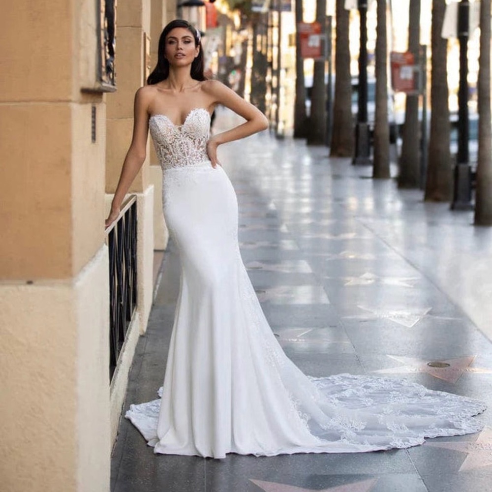 Pronovias Monroe Wedding Dress